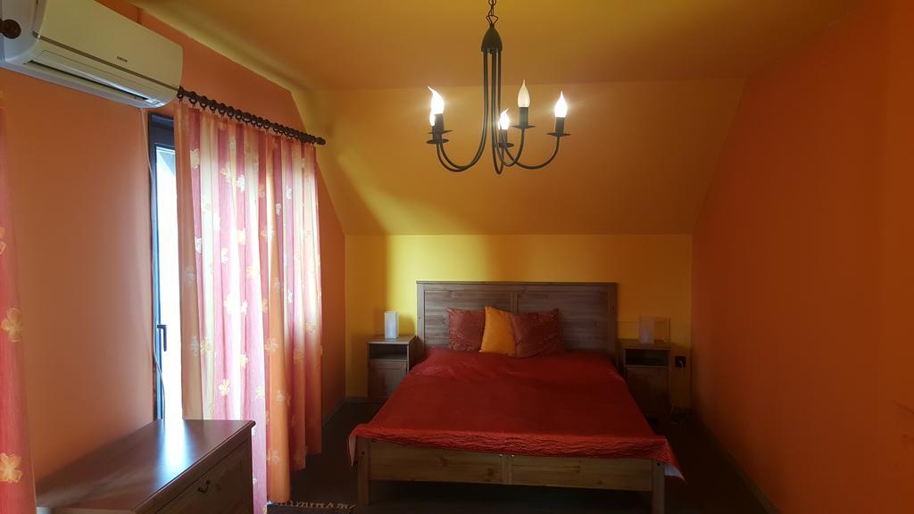 Nador Apartman Apartment Balatonlelle Exterior foto