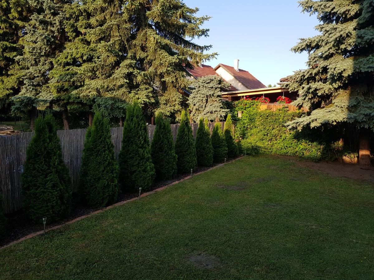 Nador Apartman Apartment Balatonlelle Exterior foto