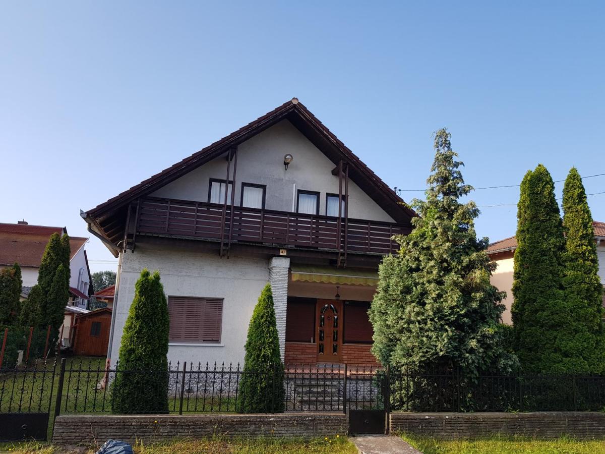Nador Apartman Apartment Balatonlelle Exterior foto